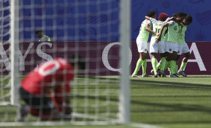 Jugadoras de Nigeria, en festejo