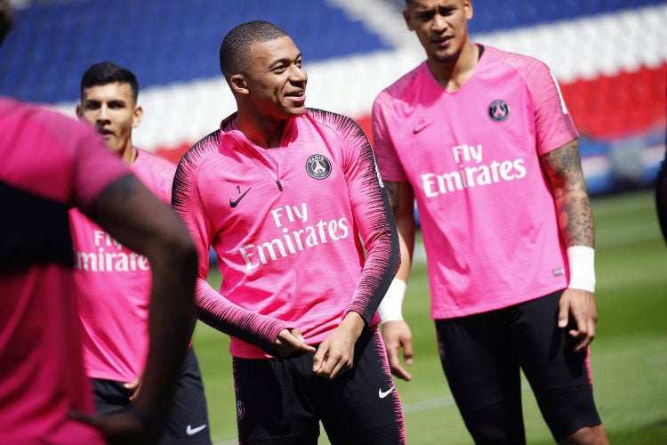 Mbappé, durante un entrenamiento con el PSG