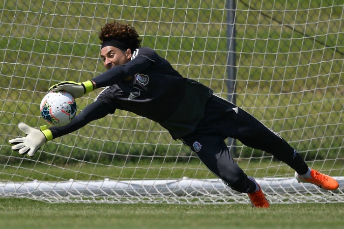 Ocho en un entrenamiento con el Tri 