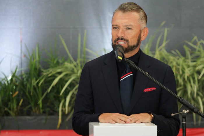 Higuera durante una conferencia de prensa 