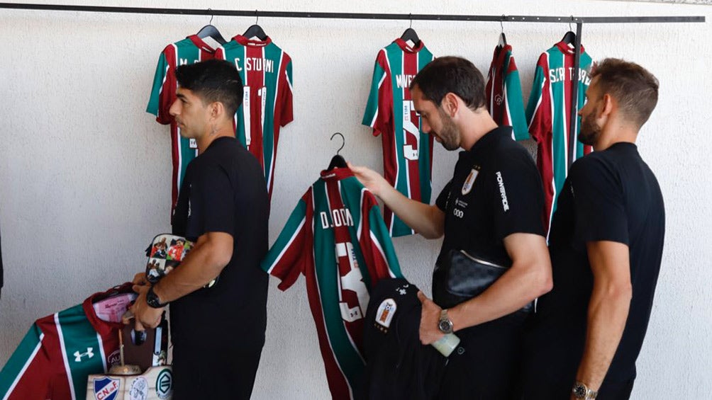 Selección de Uruguay recoge sus playeras de Fluminense