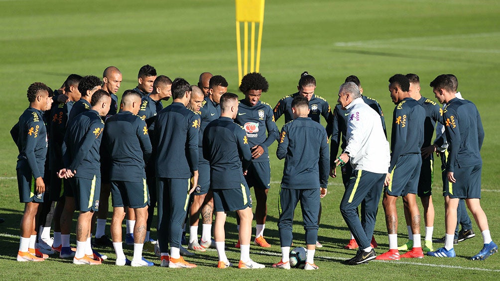 Jugadores de Brasil, durante entrenamiento 