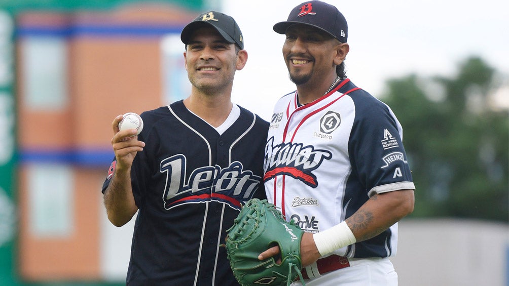 Rafa Márquez, durante el segundo juego de la serie entre Bravos vs Sultanes