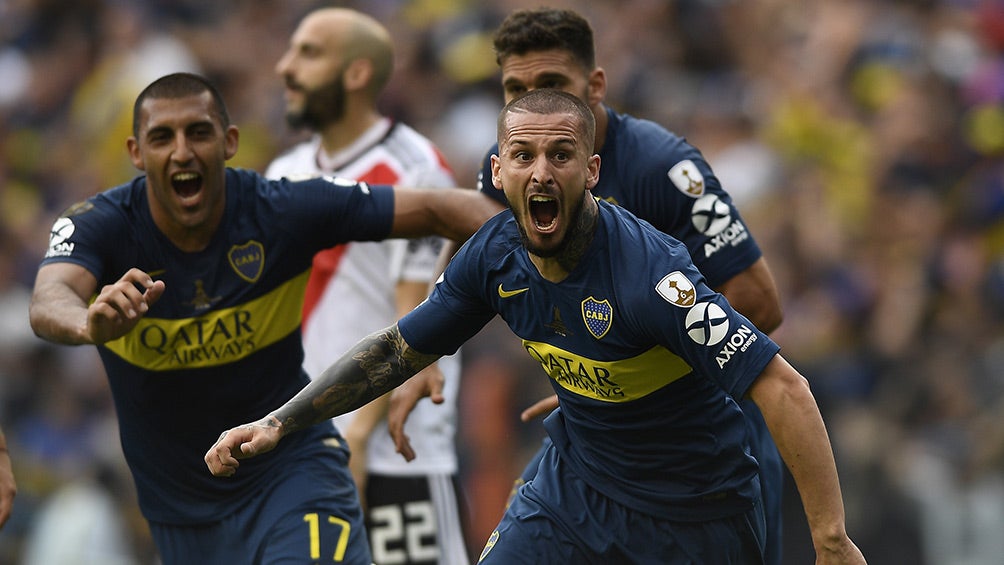 Benedetto festeja gol en Final de Copa Libertadores