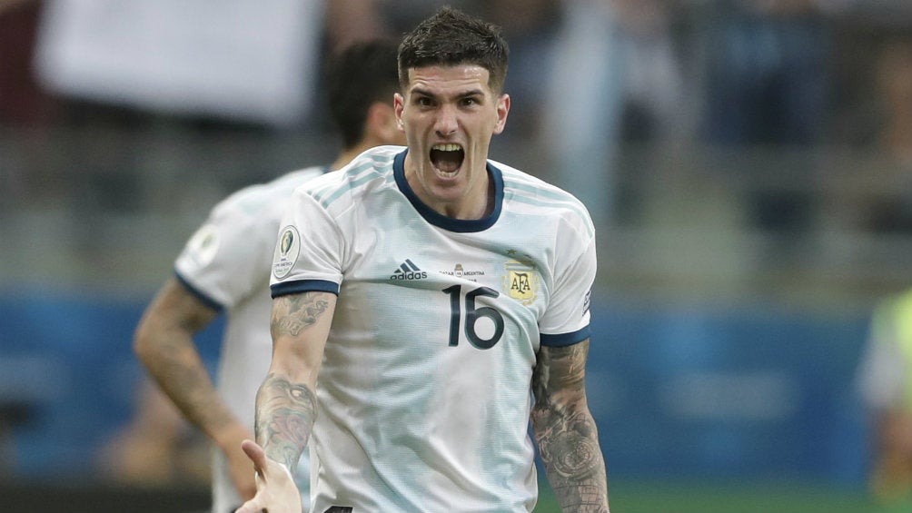 Rodrigo De Paul se molesta durante un juego de Argentina