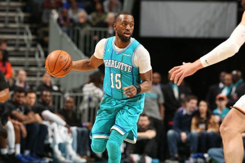 Walker durante un encuentro con los Hornets