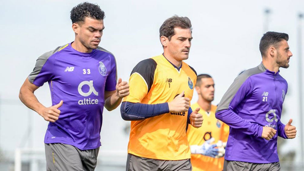 Iker Casillas en un entrenamiento del Porto