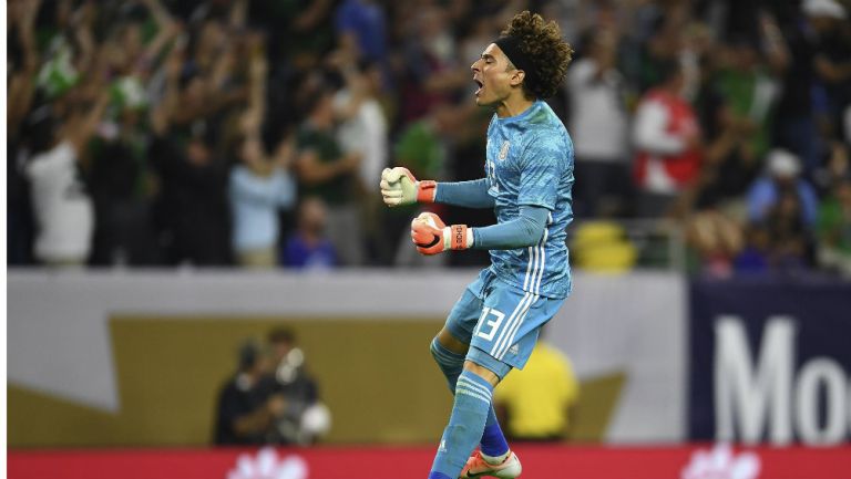 Ochoa festeja anotación con la Selección Nacional