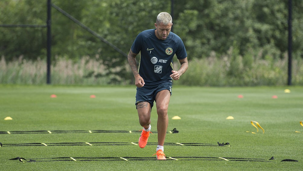 Ménez, durante entrenamiento por separado