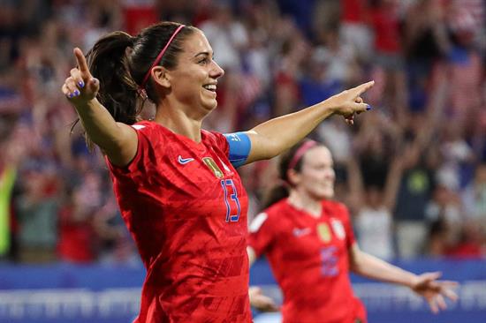 Morgan festeja su gol en las Semifinales del Mundial