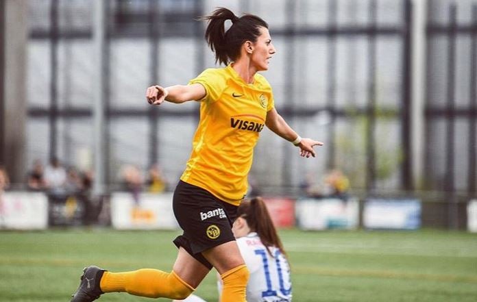 Florijana Ismaili festeja un gol con el Young Boys