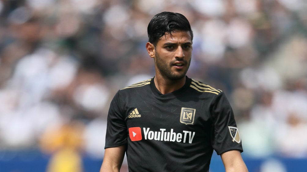 Carlos Vela durante un partido con el LAFC