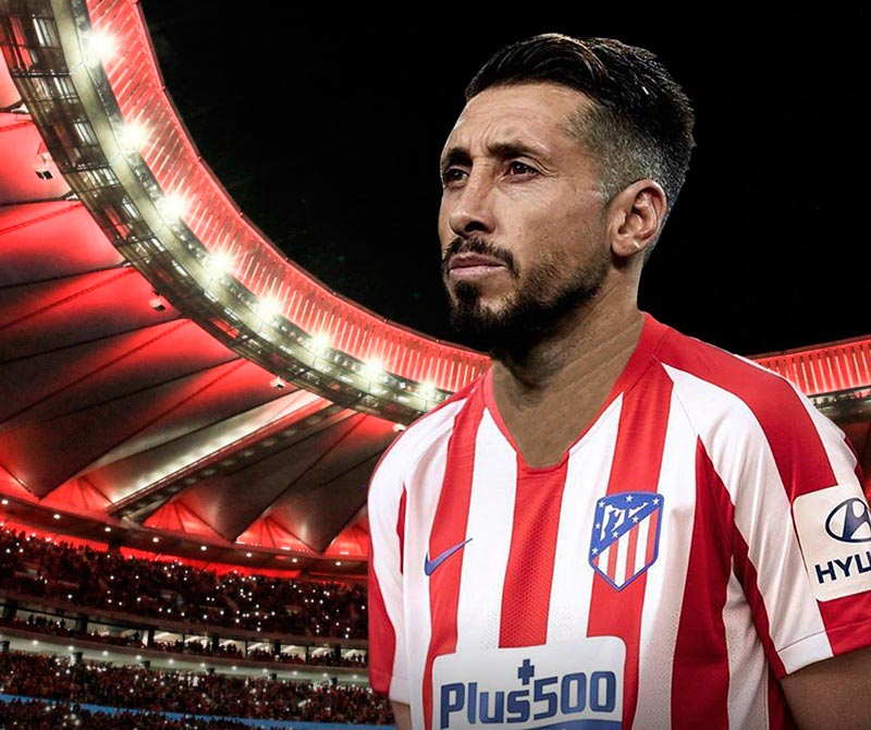 Héctor Herrera con la playera del Atlético de Madrid