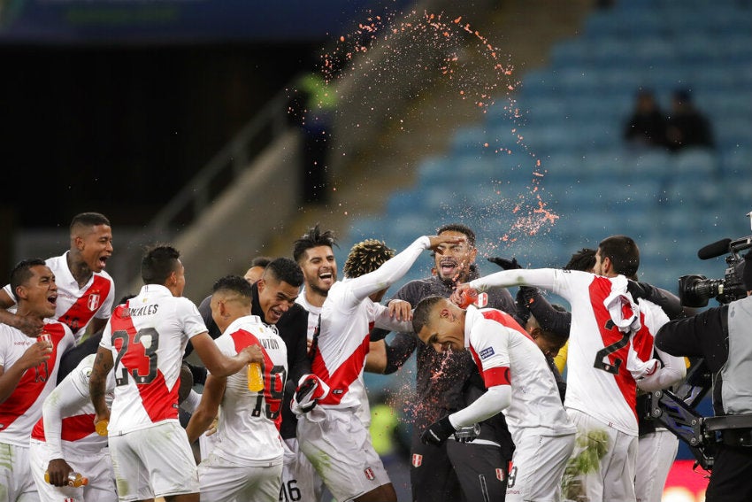 Perú celebra victoria frente a Chile en Copa América 