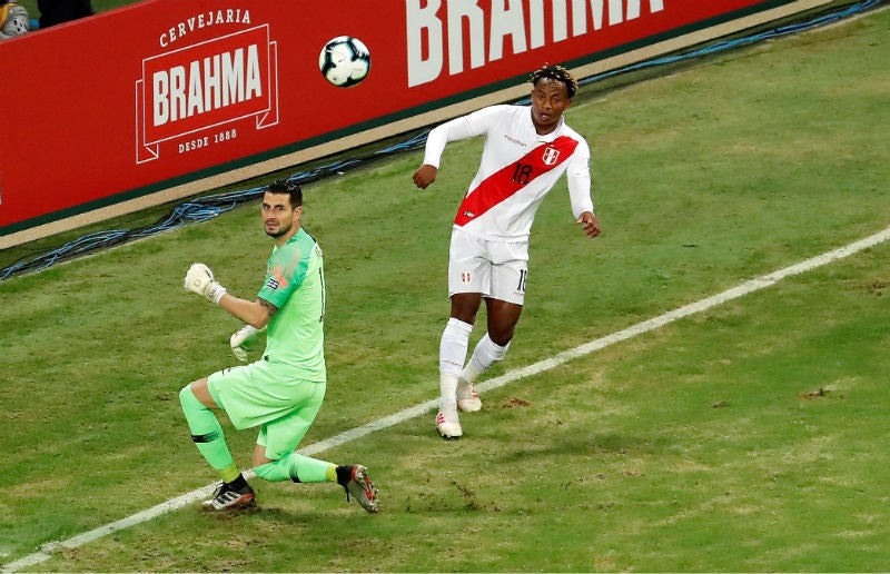 Gabriel Arias en el juego vs la selección de Chile