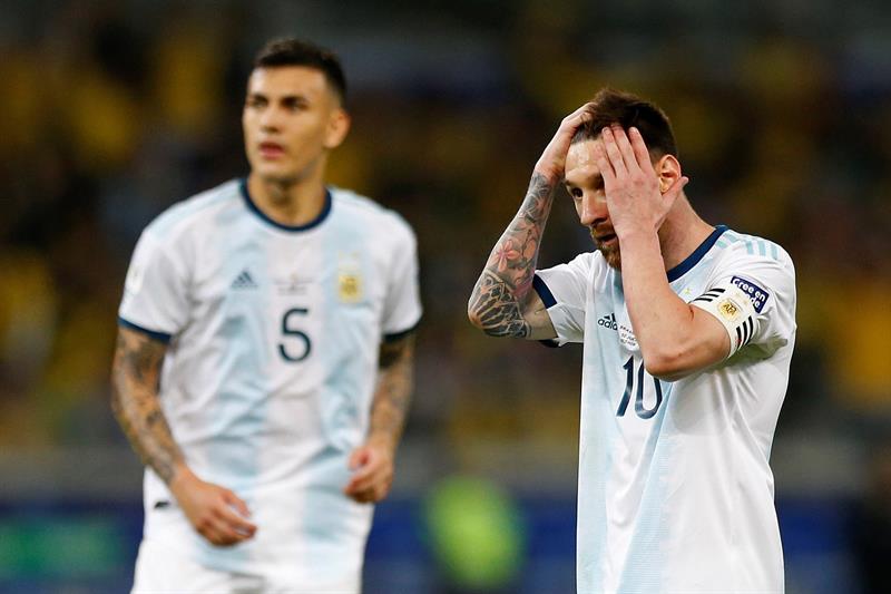 Messi lamenta una acción con Argentina