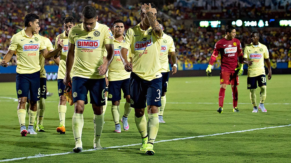 Jugadores de América se lamentan tras perder contra Santos en 2015