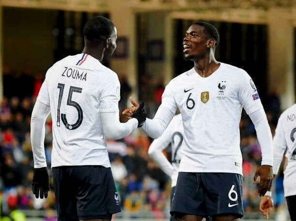 Pogba se felicita con Zouma