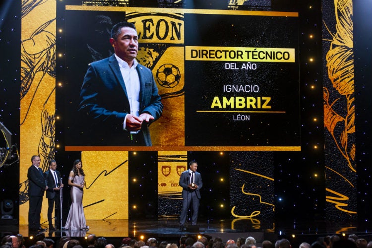 Nacho Ambriz agradece por el Balón de Oro