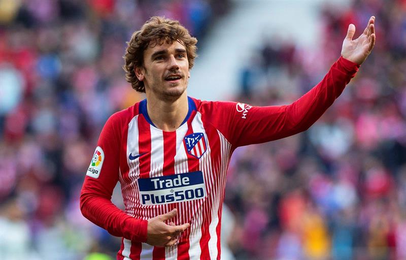 Griezmann festeja una anotación con el Atlético