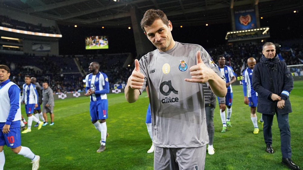 Iker Casillas tras un partido del Porto