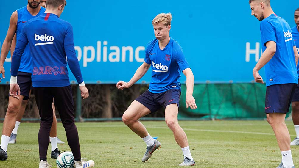 De Jong se muestra activo en los entrenamientos de su nuevo equipo