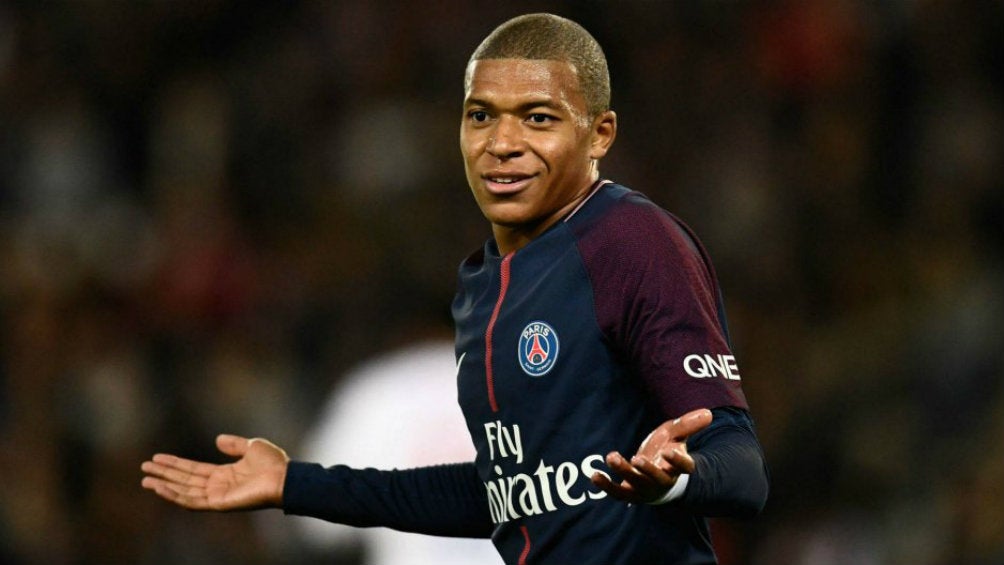 Kylian Mbappé, durante un partido con el PSG