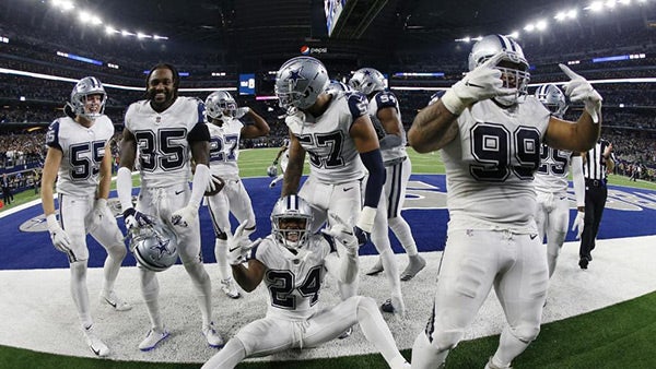 Cowboys festeja un TD la temporada pasada