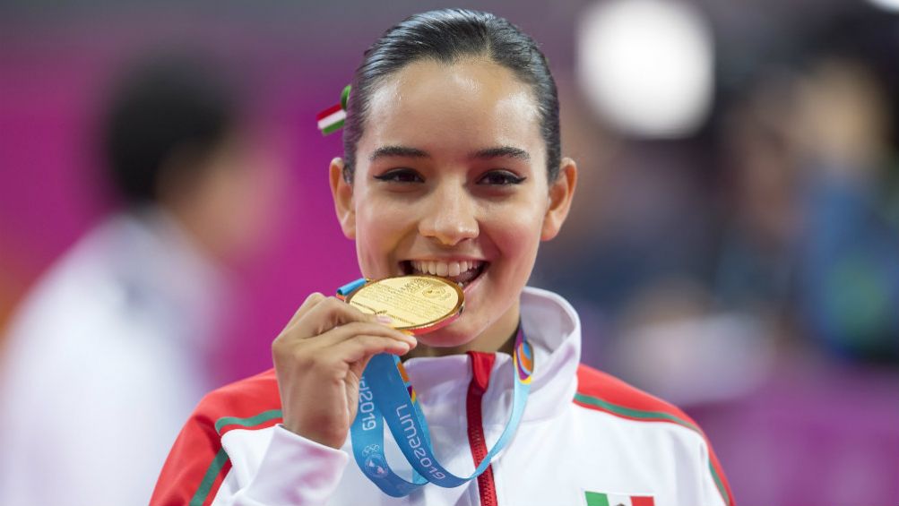 Paula Fregoso, con su medalla de Oro que ganó en Lima 2019