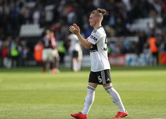 Harvey Elliot cuando era jugador del Fulham