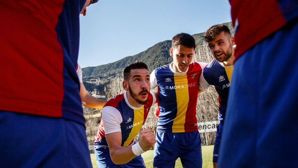 Jugadores del FC Andorra previo a disputar un encuentro