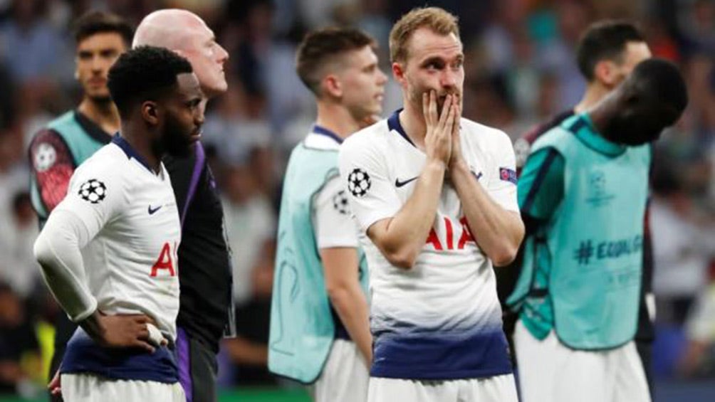 Los jugadores de Tottenham, devastados tras perder la Final