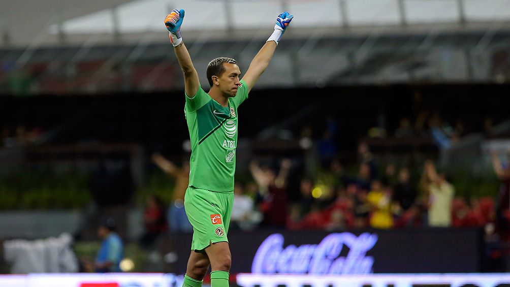 Agustín Marchesín en un partido con América