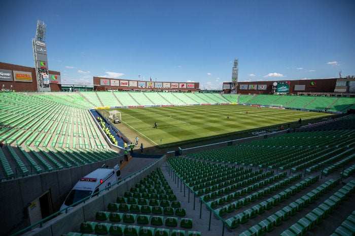 Cancha del Estadio Corona