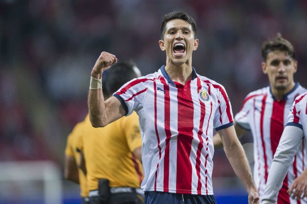 Molina en un encuentro con Chivas 