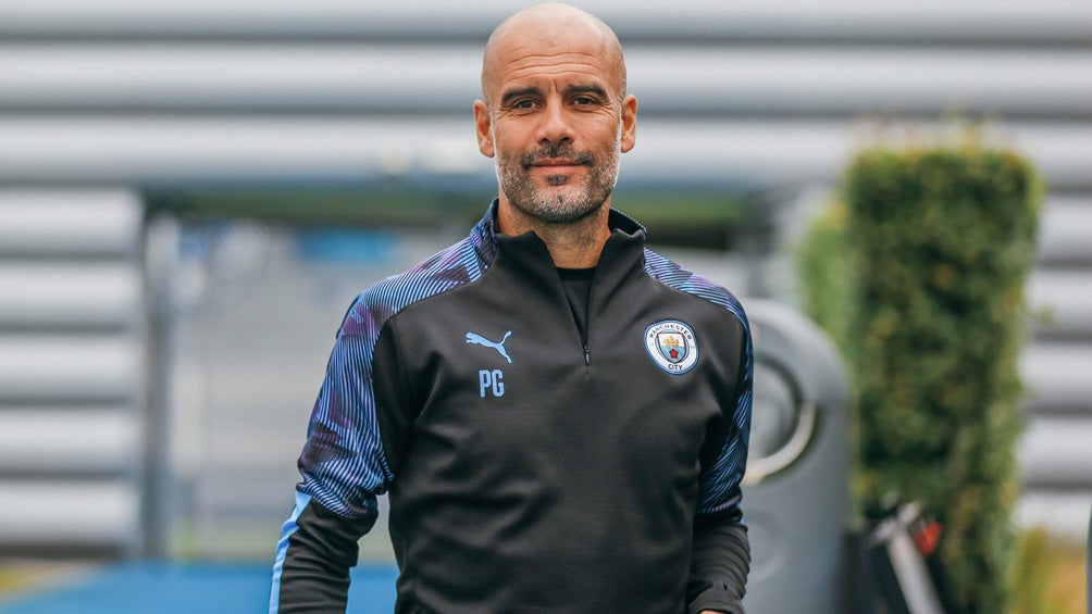 Pep Guardiola, durante un entrenamiento del Manchester City