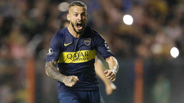 Benedetto, en un juego con Boca Juniors