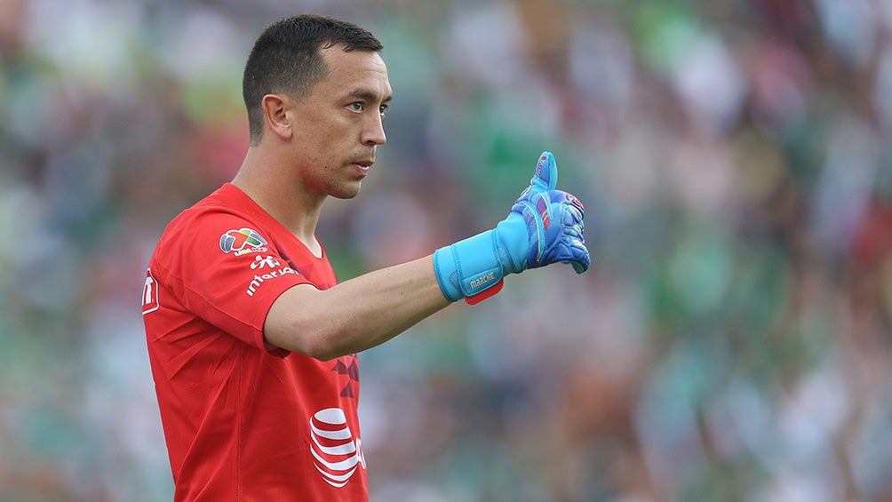 Agustín Marchesín en un partido con América