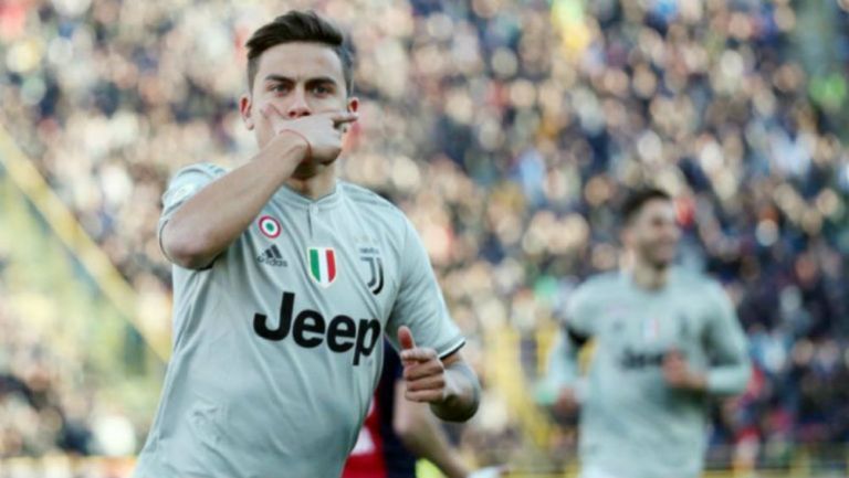 Dybala celebra tras marcar un gol con la Juventus