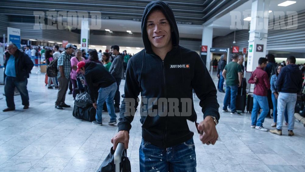 Mateus Uribe, antes de partir a Europa