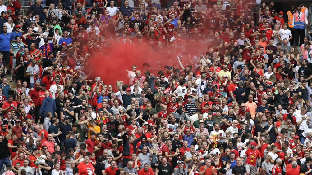 Aficionados del Liverpool en el estadio