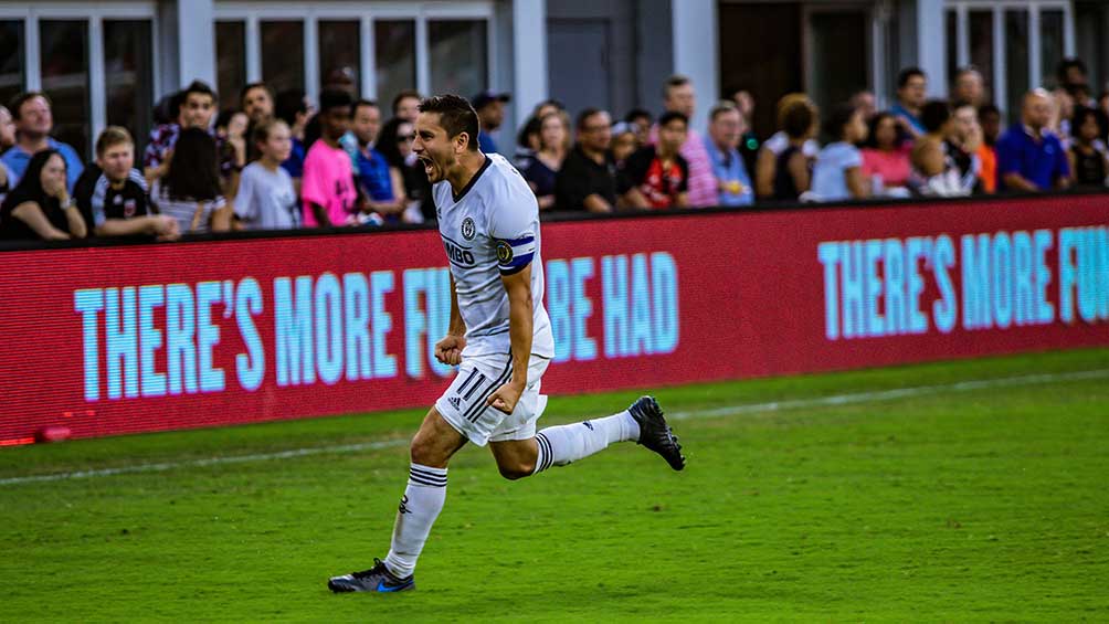 Alejandro Bedoya celebra su gol ante el DC United