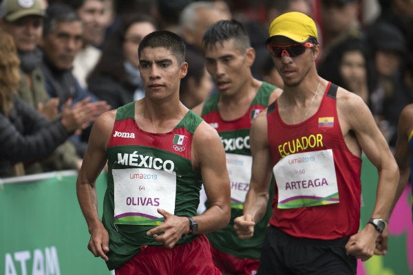 Andrés Olivas durante la carrera de 20 kilómetros