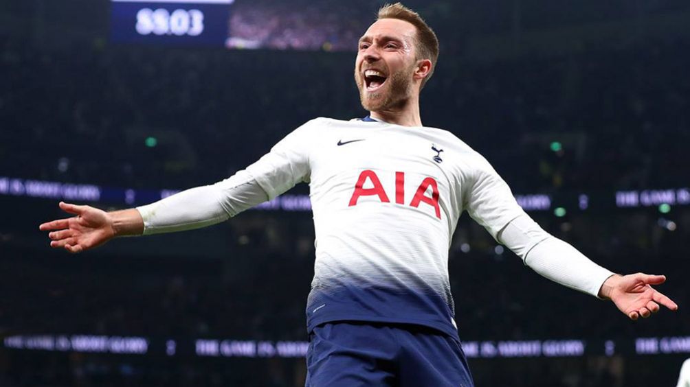 Christian Eriksen celebra un tanto con el Tottenham 