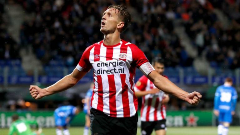 Luuk de Jong festeja un gol con el PSV 