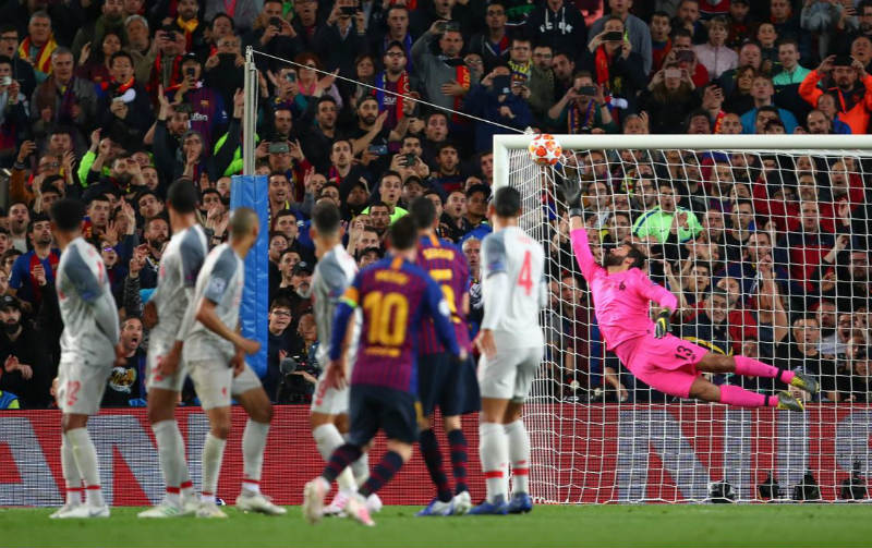 Golazo de Messi al Liverpool en Champions League