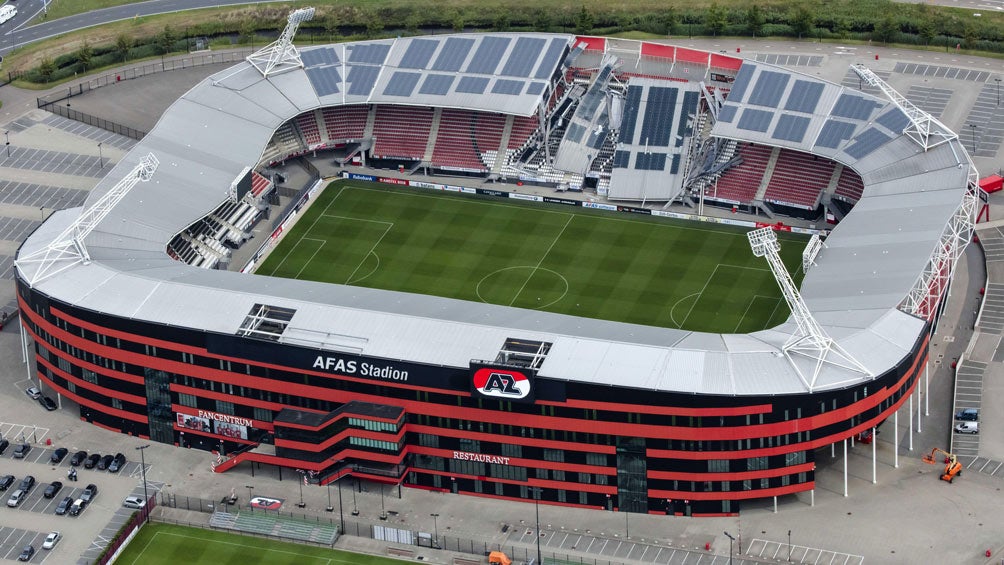 El AFAS Stadion desde el aire donde se percibe la parte dañada