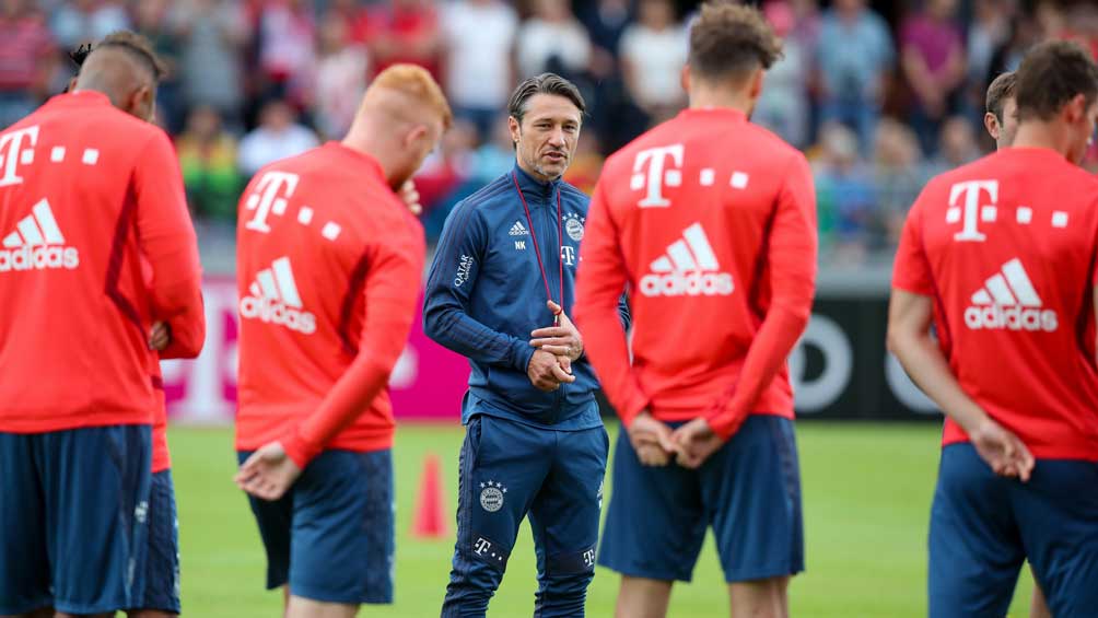 Niko Kovac en la última práctica del equipo antes de enfrentar su compromiso de copa