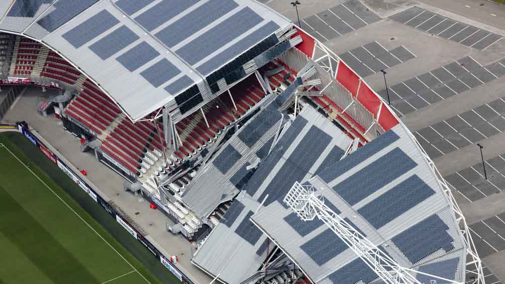 La zona dañada del AFS Stadion a detalle