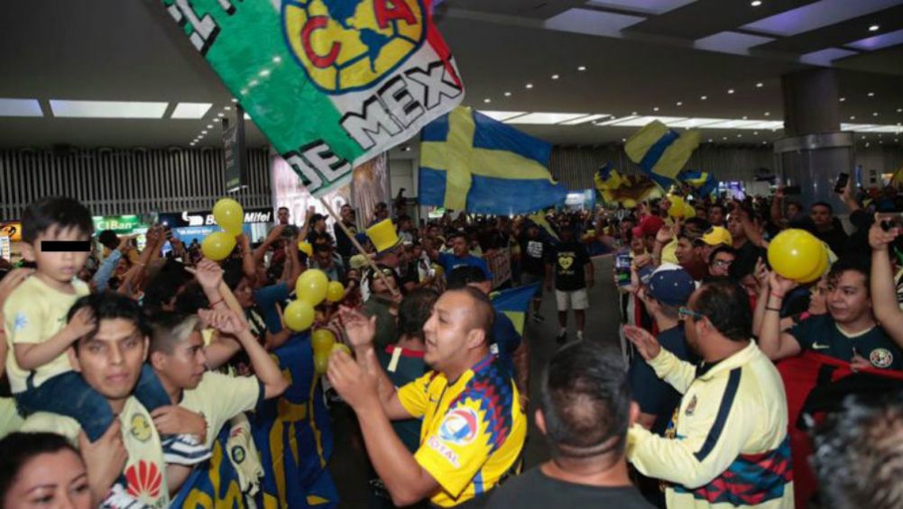 Aficionados de América, emocionados por la llegada de Ochoa